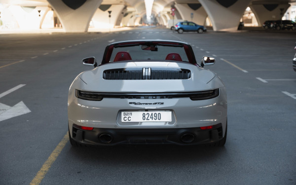  Silver Porsche 911 Carrera GTS Photo 3