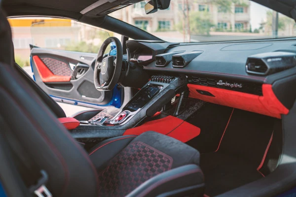  Blue Lamborghini Evo Spyder Photo 4