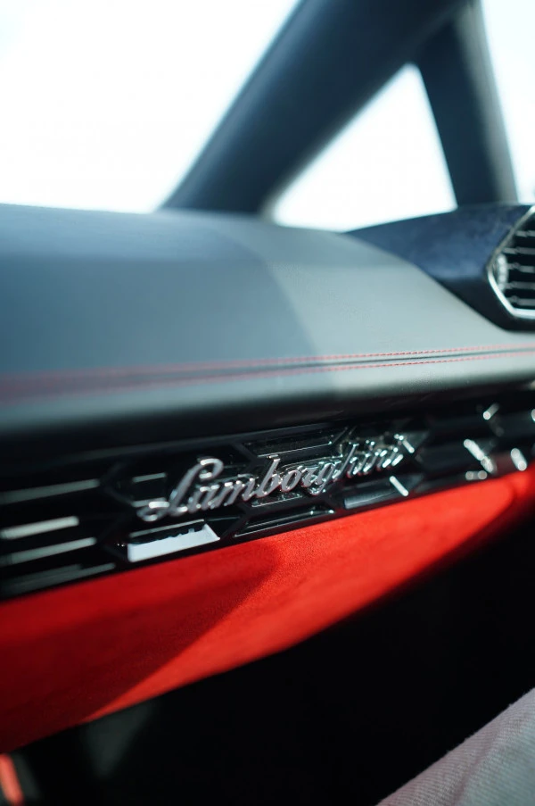  Blue Lamborghini Evo Spyder Photo 5