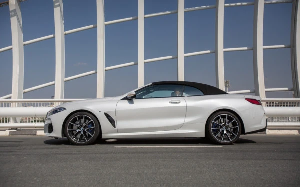  أبيض بي ام دبليو 840i كابريو Photo 4