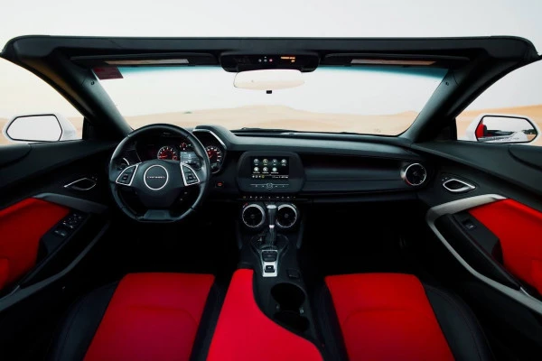  أبيض شيفروليه كامارو V6 Photo 5